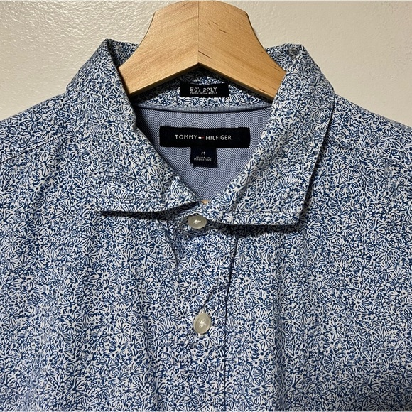 Tommy Hilfiger Men’s Button-Down Shirt – Blue Floral Print, Size Medium - Picture 10 of 12